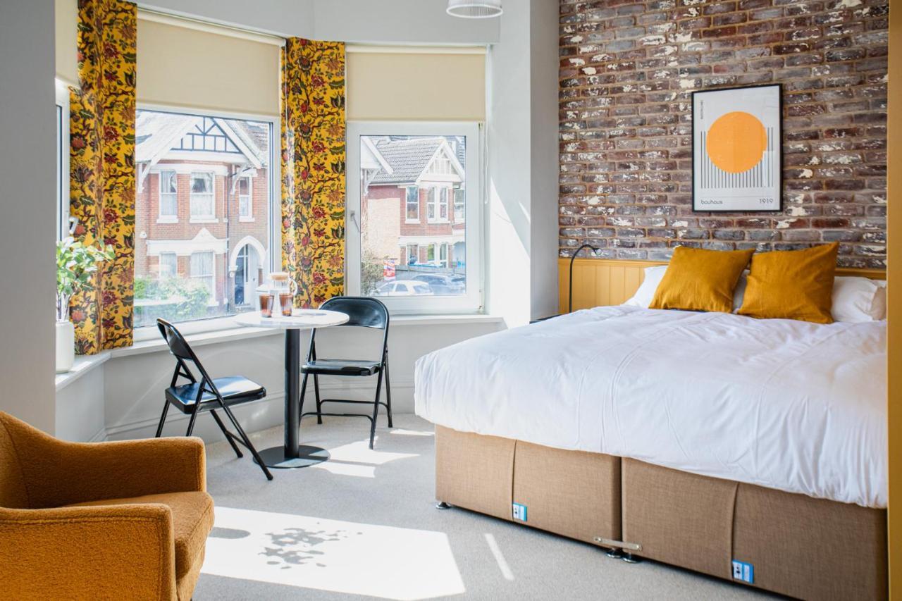 Settle Southampton - Stylish Self Check-In Rooms & Self Catering Suites מראה חיצוני תמונה
