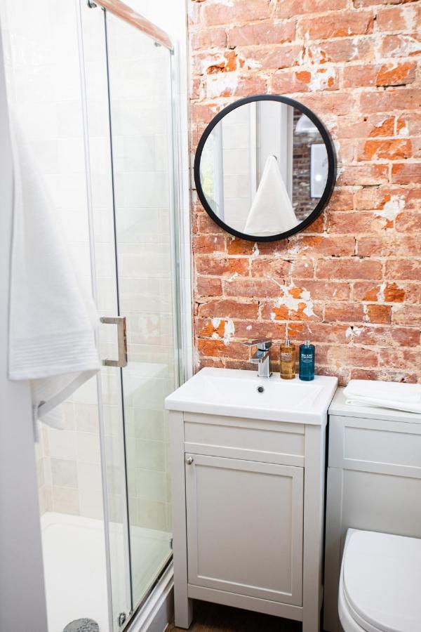 Settle Southampton - Stylish Self Check-In Rooms & Self Catering Suites מראה חיצוני תמונה