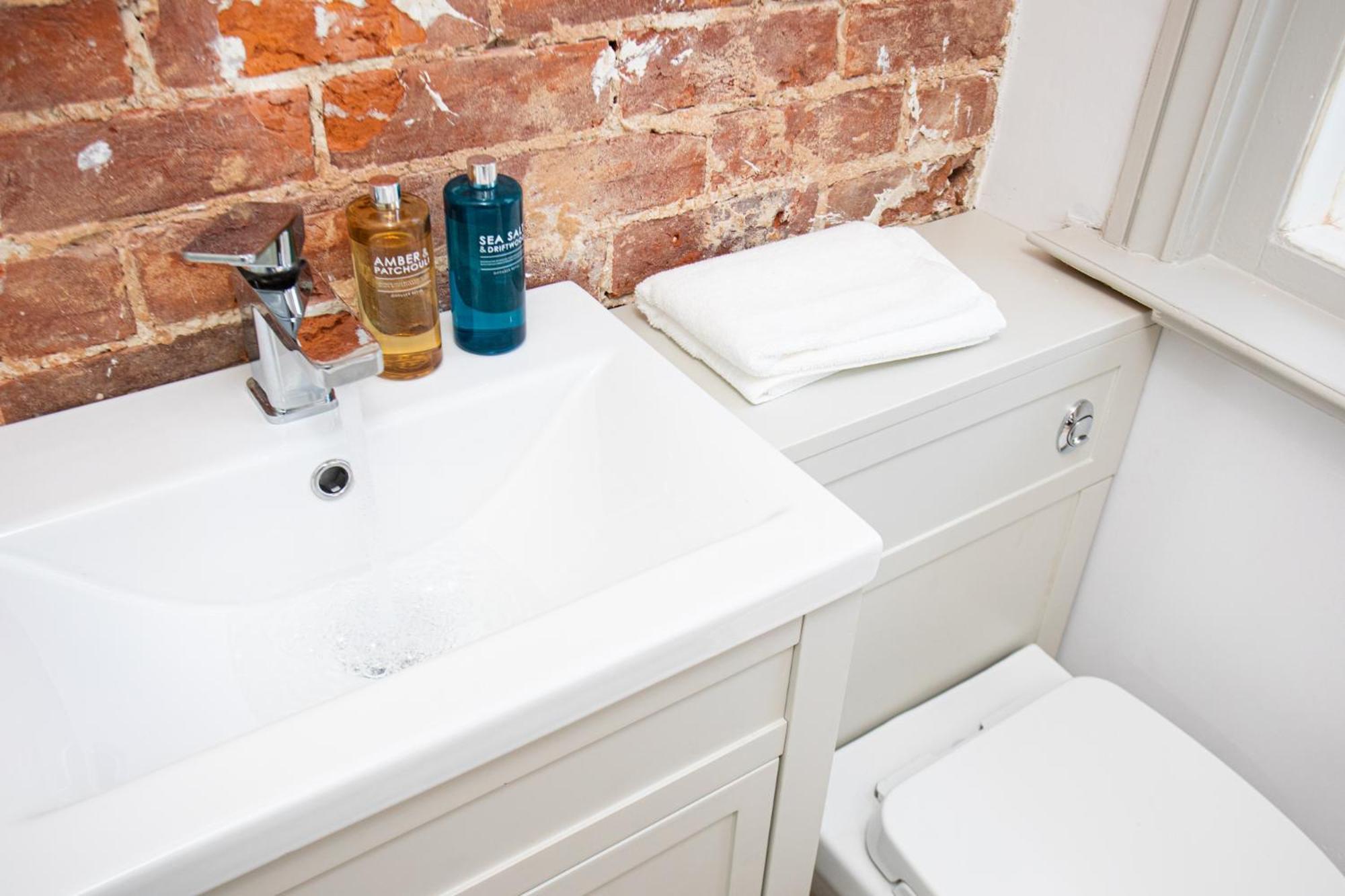 Settle Southampton - Stylish Self Check-In Rooms & Self Catering Suites מראה חיצוני תמונה