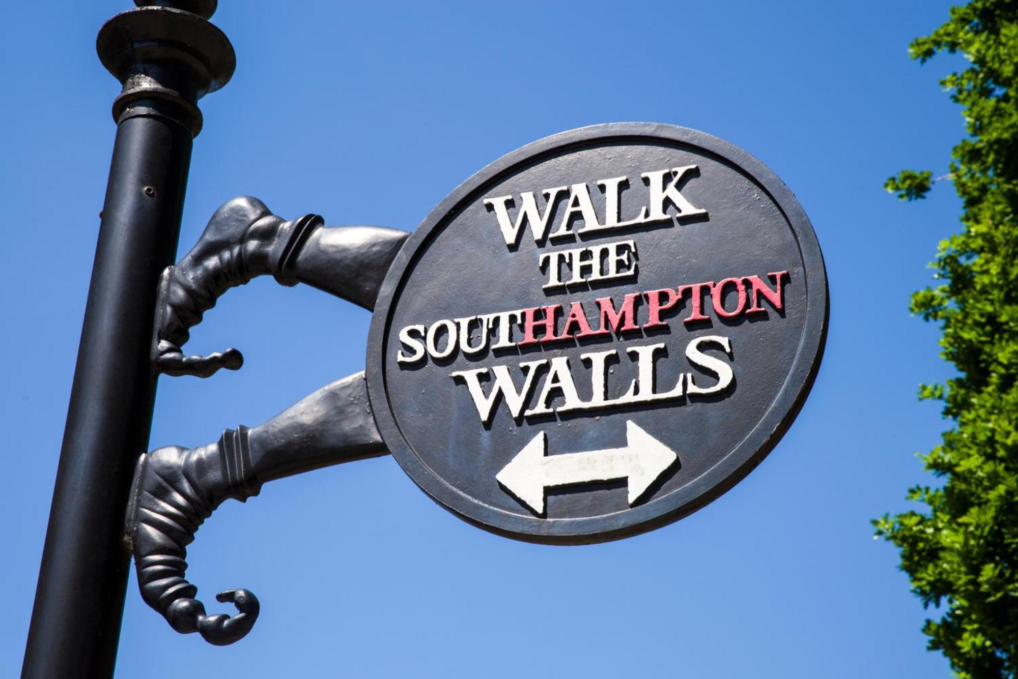 Settle Southampton - Stylish Self Check-In Rooms & Self Catering Suites מראה חיצוני תמונה